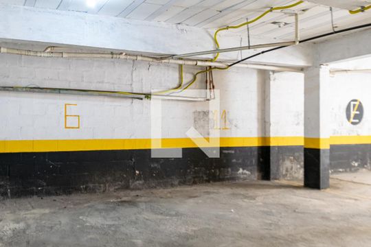Garagem de apartamento para alugar com 1 quarto, 40m² em Americanópolis, São Paulo
