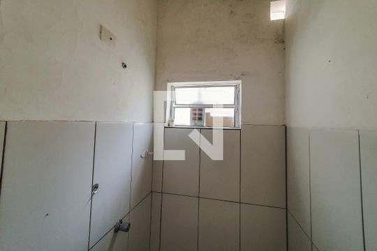 banheiro de casa para alugar com 1 quarto, 57m² em Vila Dom Pedro I, São Paulo