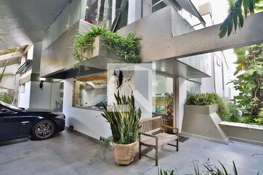 Garagem de casa à venda com 3 quartos, 300m² em Parque da Mooca, São Paulo