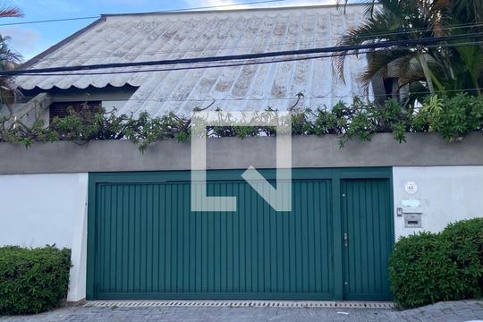 Fachada de casa à venda com 3 quartos, 300m² em Parque da Mooca, São Paulo