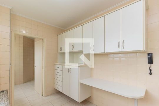 Cozinha de apartamento para alugar com 3 quartos, 63m² em Jardim Oswaldo Cruz, São José dos Campos