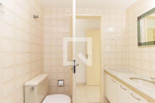 Banheiro Social de apartamento para alugar com 3 quartos, 63m² em Jardim Oswaldo Cruz, São José dos Campos