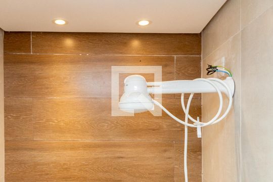 Detalhe - Banheiro de apartamento para alugar com 2 quartos, 60m² em Água Rasa, São Paulo