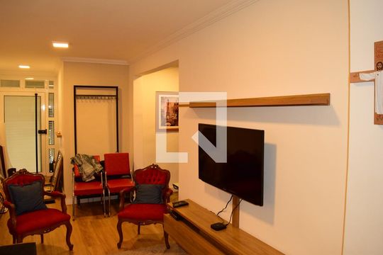Sala de casa à venda com 2 quartos, 140m² em Paraíso, São Paulo