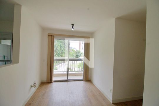 Apartamento para alugar com 2 quartos, 49m² em Parque Reboucas, São Paulo