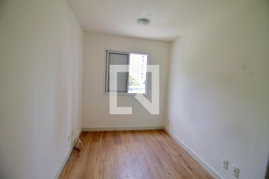 Quarto 2 de apartamento para alugar com 2 quartos, 49m² em Parque Reboucas, São Paulo