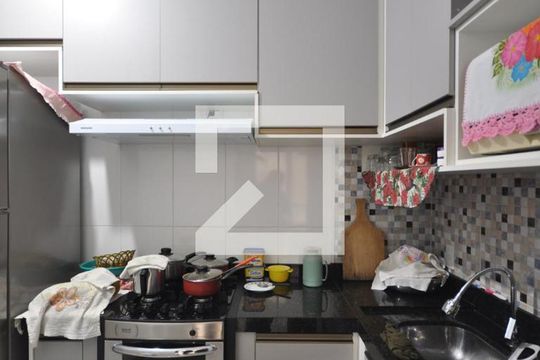 Cozinha de apartamento à venda com 2 quartos, 50m² em Vila Medeiros, São Paulo