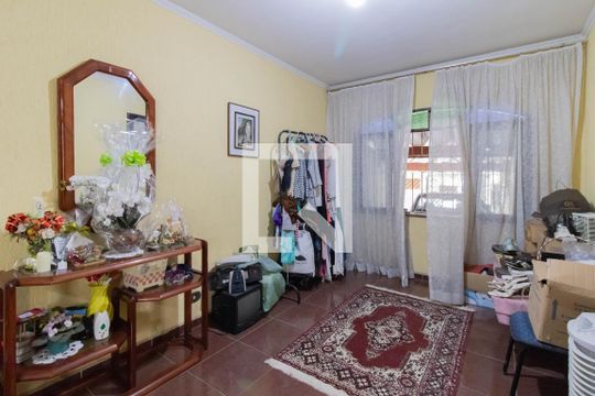 Sala de casa à venda com 4 quartos, 200m² em Jardim Santa Mena, Guarulhos