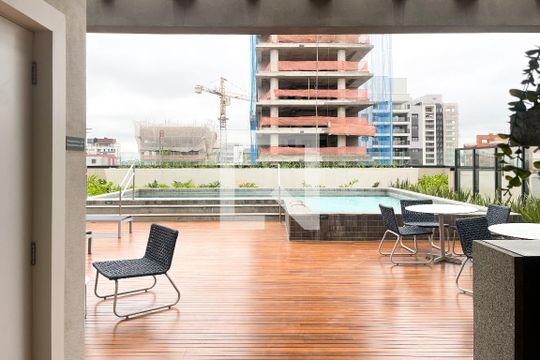 Área comum - Piscina de apartamento para alugar com 1 quarto, 35m² em Pinheiros, São Paulo