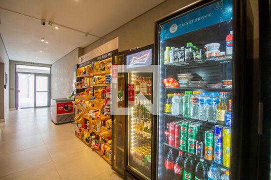 Área comum - Mercado de kitnet/studio à venda com 1 quarto, 31m² em Pinheiros, São Paulo