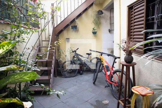 Área de Serviço de casa à venda com 3 quartos, 200m² em Vila Nelson, São Paulo