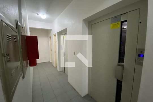Elevador de apartamento à venda com 2 quartos, 67m² em Centro, São Leopoldo