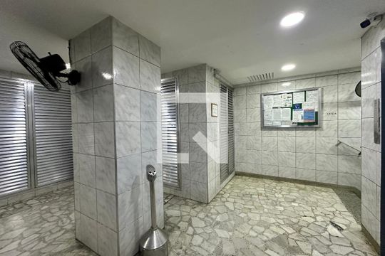 Portaria de kitnet/studio para alugar com 1 quarto, 20m² em Centro, Rio de Janeiro