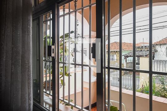 Vista de casa à venda com 2 quartos, 348m² em Vila Morse, São Paulo