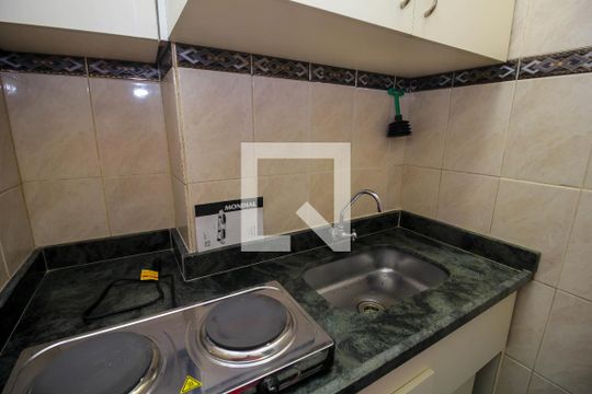 Cozinha - Armários de kitnet/studio para alugar com 1 quarto, 23m² em Glória, Rio de Janeiro