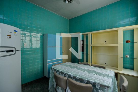 Cozinha de apartamento à venda com 4 quartos, 200m² em Icaraí, Niterói