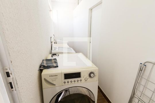 Área comum - Lavanderia de kitnet/studio para alugar com 1 quarto, 24m² em Tingui, Curitiba