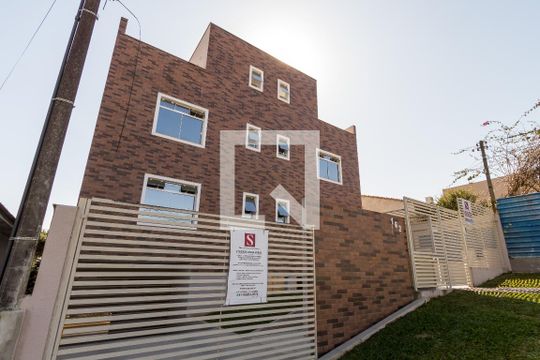 Fachada de kitnet/studio para alugar com 1 quarto, 24m² em Tingui, Curitiba