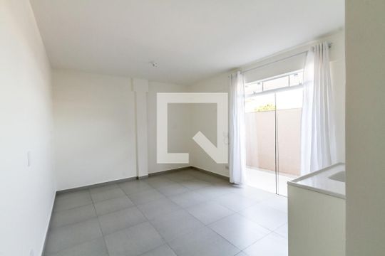 Studio de kitnet/studio para alugar com 1 quarto, 24m² em Tingui, Curitiba
