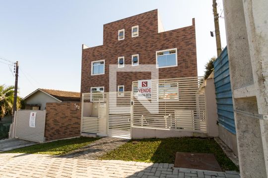 Fachada de kitnet/studio para alugar com 1 quarto, 24m² em Tingui, Curitiba