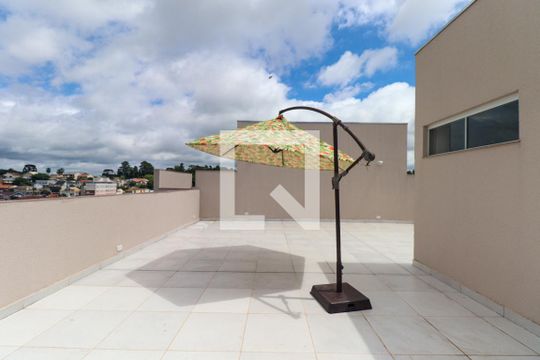 Terraço de kitnet/studio para alugar com 1 quarto, 24m² em Tingui, Curitiba