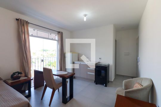 Studio de kitnet/studio para alugar com 1 quarto, 24m² em Tingui, Curitiba