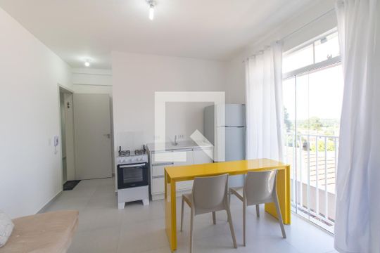 Studio de kitnet/studio para alugar com 1 quarto, 24m² em Tingui, Curitiba