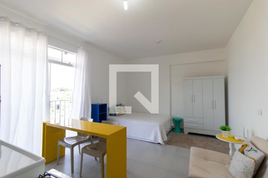 Studio de kitnet/studio para alugar com 1 quarto, 24m² em Tingui, Curitiba