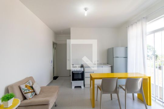 Kitnet/Studio para alugar com 1 quarto, 24m² em Tingui, Curitiba