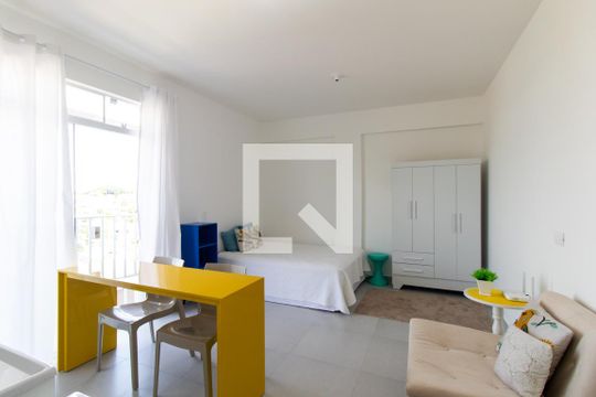 Studio de kitnet/studio para alugar com 1 quarto, 24m² em Tingui, Curitiba