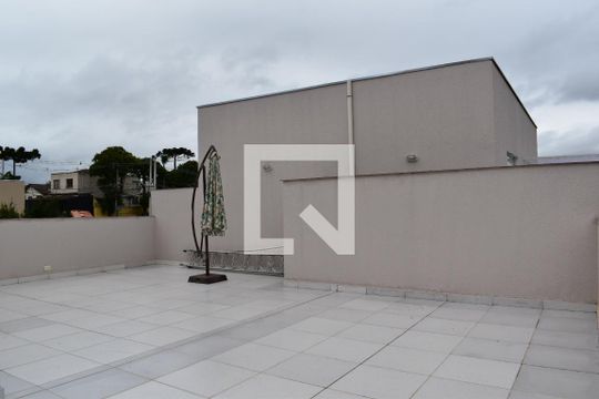 Área comum de apartamento para alugar com 1 quarto, 24m² em Tingui, Curitiba