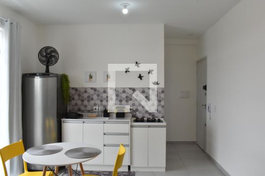 Studio de apartamento à venda com 1 quarto, 24m² em Tingui, Curitiba