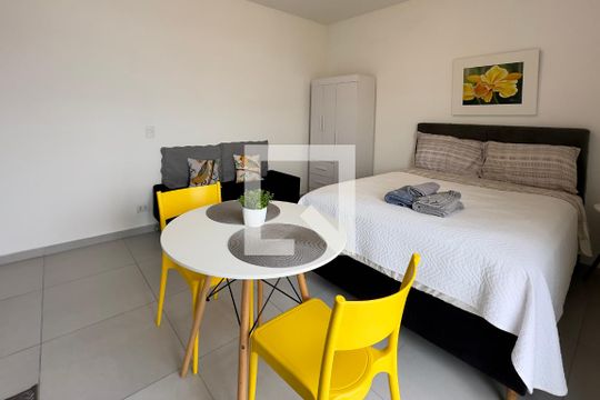 Studio de apartamento à venda com 1 quarto, 24m² em Tingui, Curitiba