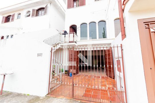 Fachada de casa à venda com 3 quartos, 168m² em Campestre, Santo André