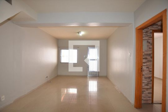 Sala de casa para alugar com 1 quarto, 50m² em Madureira, Rio de Janeiro