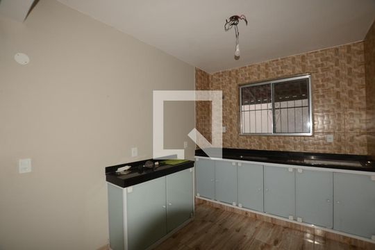 Cozinha de casa para alugar com 1 quarto, 50m² em Madureira, Rio de Janeiro