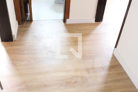 Hall dos Quartos de casa à venda com 2 quartos, 185m² em Lauzane Paulista, São Paulo