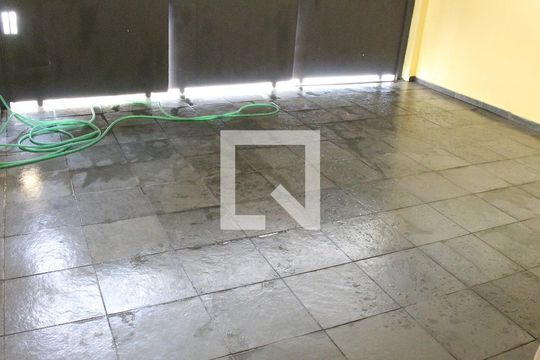 Garagem de casa à venda com 2 quartos, 185m² em Lauzane Paulista, São Paulo