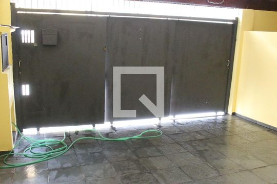 Garagem de casa à venda com 2 quartos, 185m² em Lauzane Paulista, São Paulo