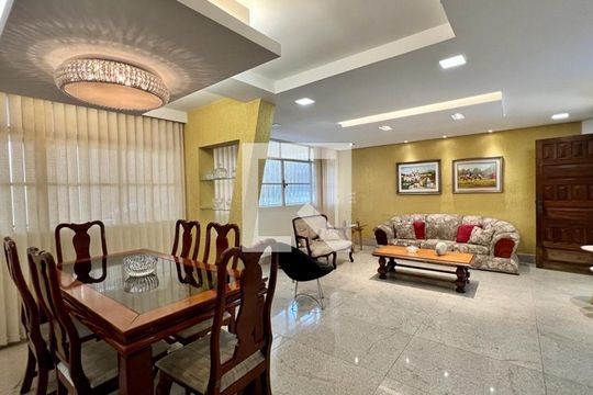 Casa à venda com 4 quartos, 258m² em Santa Ines, Belo Horizonte