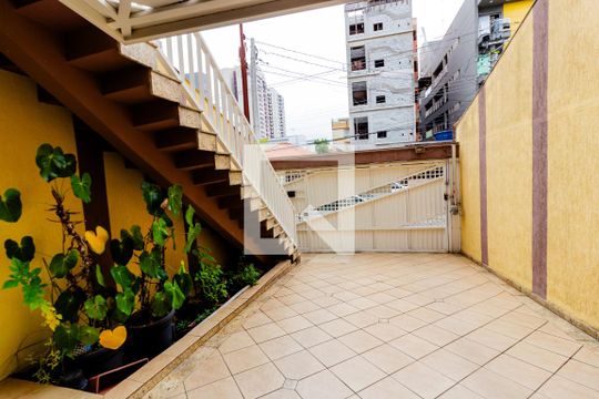 Garagem de casa à venda com 4 quartos, 250m² em Vila Sao Pedro, Santo André