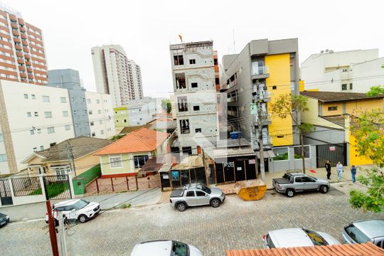 Vista de casa à venda com 4 quartos, 250m² em Vila Sao Pedro, Santo André