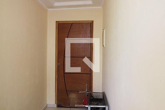 Corredor de casa à venda com 3 quartos, 219m² em Jardim Via Anchieta, São Bernardo do Campo