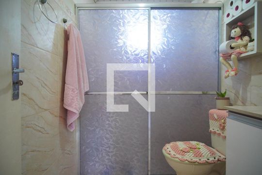 Banheiro de casa à venda com 2 quartos, 180m² em Campina, São Leopoldo