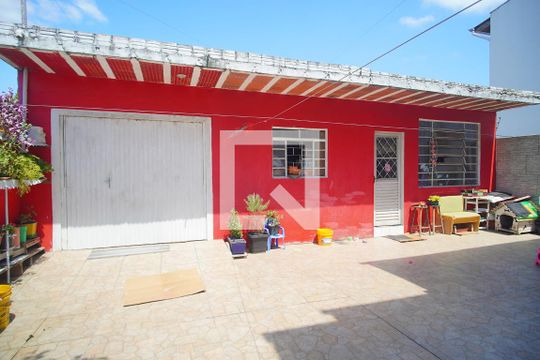 Área Externa de casa à venda com 2 quartos, 180m² em Campina, São Leopoldo