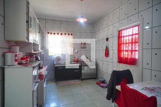 Cozinha de casa à venda com 2 quartos, 180m² em Campina, São Leopoldo