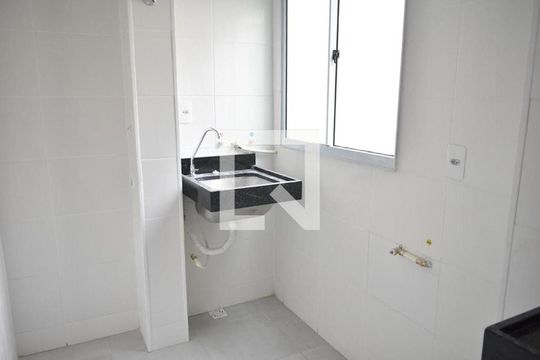 Área de Serviço de apartamento para alugar com 2 quartos, 45m² em Guaratiba, Rio de Janeiro