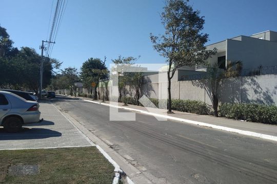 Vista da Rua de apartamento para alugar com 2 quartos, 45m² em Guaratiba, Rio de Janeiro