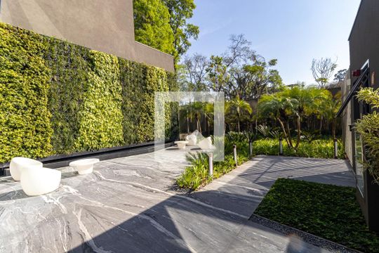 Área comum do prédio de apartamento para alugar com 2 quartos, 68m² em Indianópolis, São Paulo