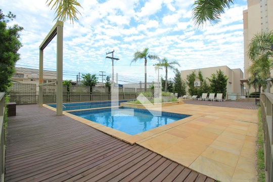 Área comum - Piscina de apartamento para alugar com 2 quartos, 66m² em Humaitá, Porto Alegre